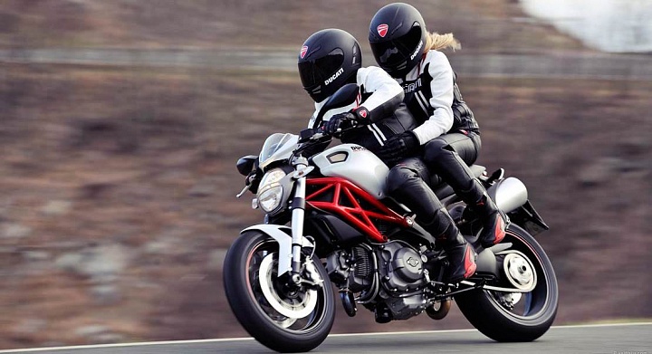 Катание на мотоцикле в Смоленске. ULTRA ПОДАРКИ. Купить катание на мотоцикле в Смоленске. Попробовав езду на мотоциклах, вы получите порцию адреналина и невероятные эмоции. Сервис: UltraPodarki.ru 8 800 505 95 30.. Катание на мотоцикле в Смоленске, прокат мотоциклов Смоленск, катание на мотоциклах, прокат мотоцикла, езда на мотоцикле Смоленск, езда на мотоцикле, мотопрогулка Смоленск, мотопрогулка