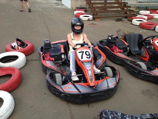 Картинг в Смоленске. ULTRA ПОДАРКИ. Купить картинг в Смоленске. Попробуйте участие в настоящей гонке и получите порцию незабываемых эмоций. Гонки на картах - это приятно и доступно. Сервис UltraPodarki.ru 8 800 505 95 30. Картинг Смоленск, картинг, гонки на картах Смоленск, гонки на картах, езда на карте Смоленск, езда на карте, купить картинг Смоленск, купить картинг, картинг цена Смоленск, картинг цена, картинг клуб Смоленск, картинг клуб, картинг центр, картинг центр Смоленск