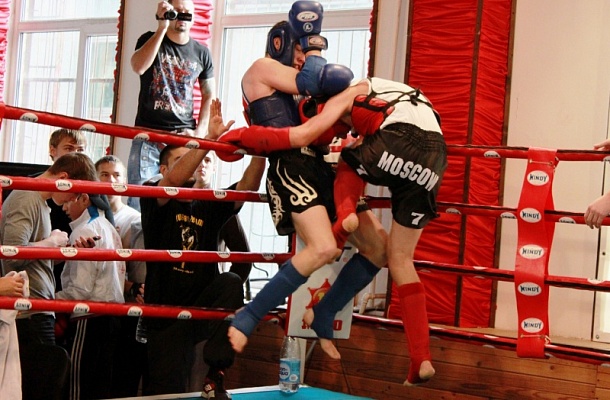 Купить занятие тайским боксом в Смоленске. Сервис Ultra Подарки. Хотите взять уроки Муай Тай в клубе тайского бокса? Купите сертификат на занятие тайским боксом в Смоленске. Сервис UltraPodarki.ru 8 800 505 95 30. Занятия тайским боксом, тайский бокс индивидуальные занятия, занятия тайским боксом в Смоленске, тайский бокс цена, тайский бокс тренировка, тайский бокс клуб, тайский бокс клуб в Смоленске, муай тай, уроки муай тай, сертификат на тайский бокс, Муай Тай Смоленск, Тайский бокс Смоленск, купить тайский бокс, купить муай тай, купить Тайский бокс Смоленск