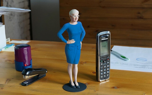 Создание 3D фигурок в городе Смоленск. Ultra Подарки. Создание 3D фигурок в городе Смоленск. Мини копия человека с помощью 3D печати на специальном принтере. Сервис: UltraPodarki.ru 8 800 505 95 30. 3D фигурки в Смоленске, 3D печать, 3D фото Смоленск, 3D сканирование, 3D печать фигурки Смоленск,3D фигурка Смоленск, 3D Смоленск