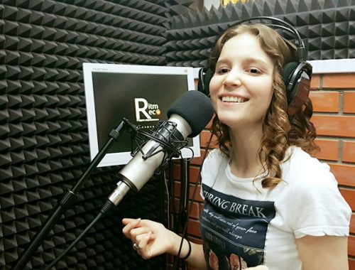  Индивидуальные занятия вокалом в Смоленске. Ultra Подарки. Купить сертификат на индивидуальные занятия вокалом в Смоленске и уроки обучения вокалу.  Сервис UltraPodarki.ru 8 800 505 95 30. Индивидуальные занятия вокалом, занятия вокалом в Смоленске, обучение вокалу Смоленск, уроки вокала Смоленск, школа вокала Смоленск, занятие вокалом для детей, занятия вокалом, обучение вокалу, уроки вокала, школа вокала, уроки вокала обучение, вокальные уроки, индивидуальные занятия вокалом Смоленск