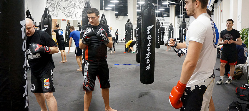 Смешанные единоборства в Смоленске. Сервис Ultra Подарки. Купить подарочный сертификат на смешанные единоборства в Смоленске. Опытные инструкторы обучат вас ММА. Сервис UltraPodarki.ru 8 800 505 95 30. Смешанные единоборства, бои без правил, ММА, смешанные единоборства в Смоленске, UFC, смешанные боевые искусства, бои без правил Смоленск, UFC Смоленск, смешанные боевые искусства Смоленск, ММА Смоленск, занятия ММА Смоленск
