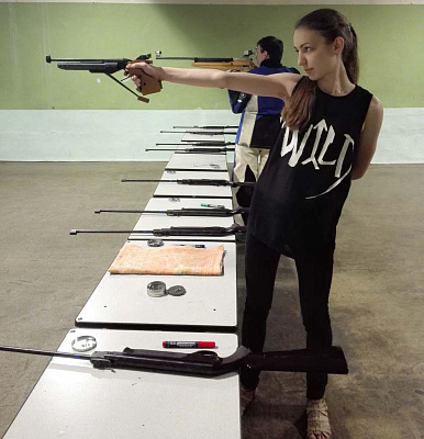 Стрельба из пневматического оружия в тире Смоленска. Сервис Ultra Подарки. Пневматический тир. Купить подарочный сертификат на стрельбу из пневматического оружия в Смоленске. Сервис UltraPodarki.ru 8 800 505 95 30. стрельбе из пневматического оружия Смоленск, стрелковый клуб Смоленск, стрельба из оружия Смоленск, пневматическое оружие Смоленск, пневматический тир Смоленск, стрельба из пневматического оружия, пулевая стрельба, пулевая стрельба Смоленск, пневматический тир в Смоленске